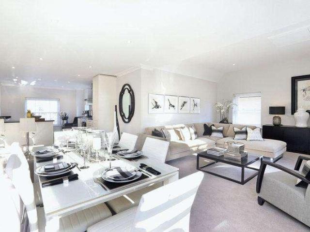 3 bed flat for sale