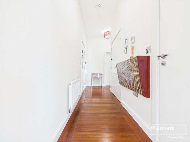 3 bed flat for sale