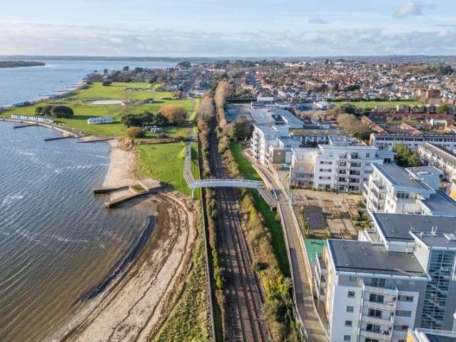 3 bed flat for sale