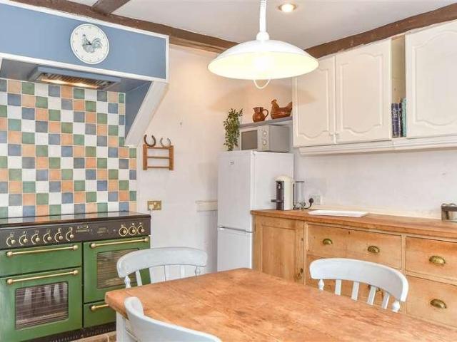3 bed flat for sale