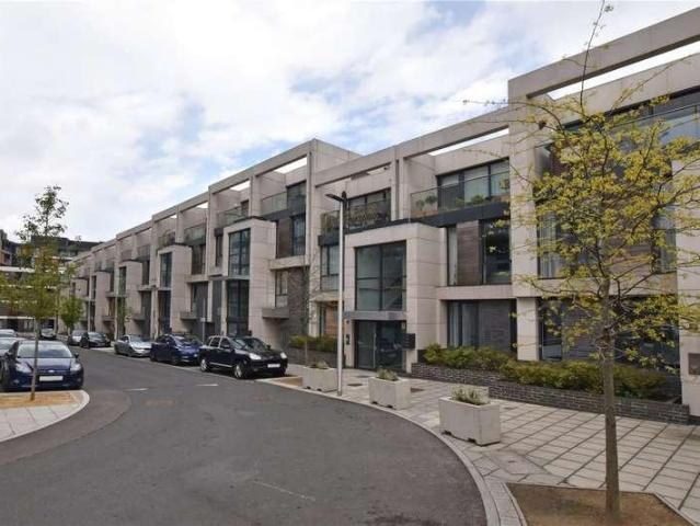 3 bed flat for sale