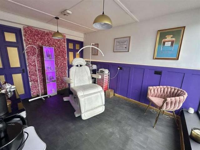 3 bed flat for sale