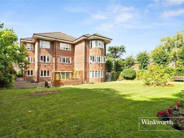 3 bed flat for sale