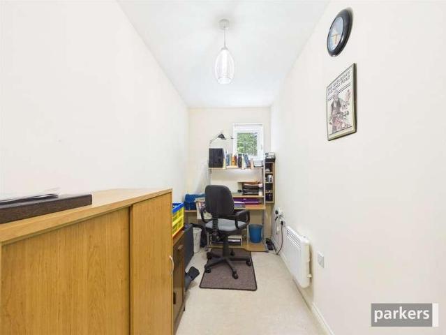 3 bed flat for sale