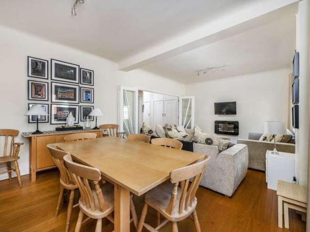 3 bed flat for sale