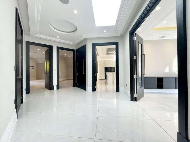 3 bed flat for sale