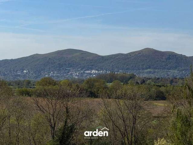 3 bed flat for sale