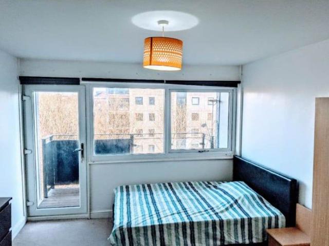 3 Bed Flat, Jason St, L5