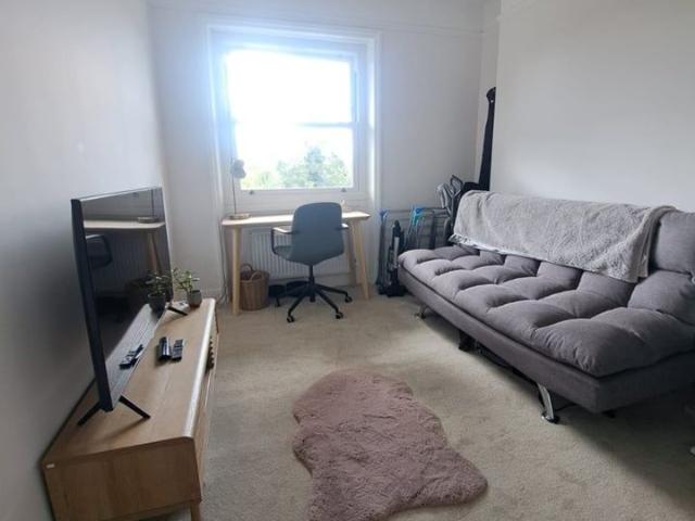 3 Bed Flat, Kidbrooke Park Road, SE3