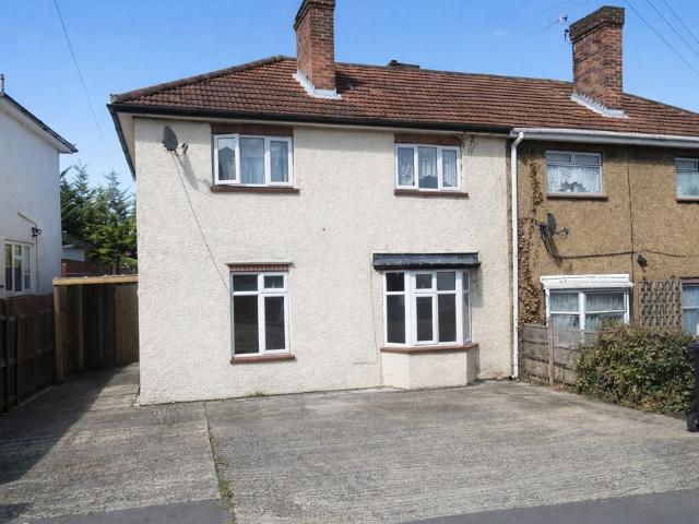 3 Bed Flat, Plumer Road, High. 3 bed flat to rent £1,595 pcm £368 pw