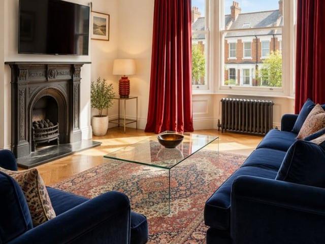 3 Bed Flat, Queen's Park, NW10