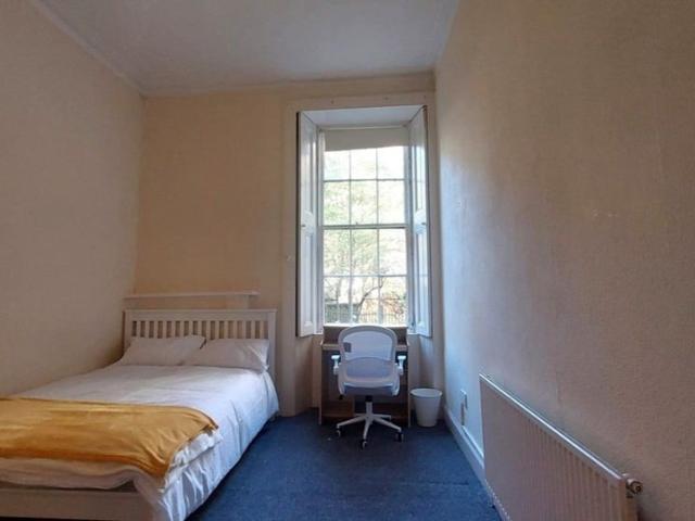 3 Bed Flat, Rupert Street, G4