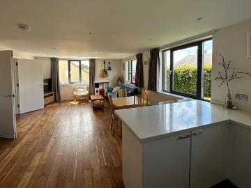 3 Bed Flat, Station Road, EH12