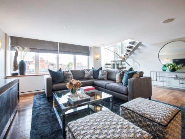 3 bed flat to rent