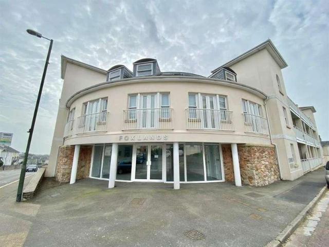 3 bed flat to rent