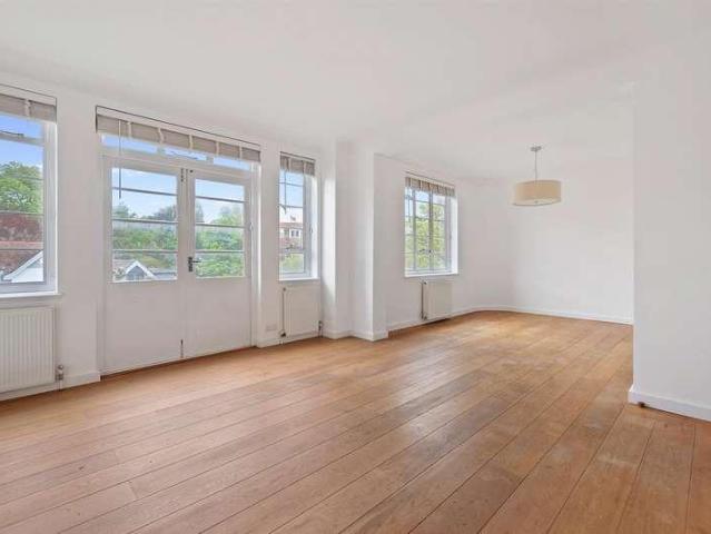 3 bed flat to rent