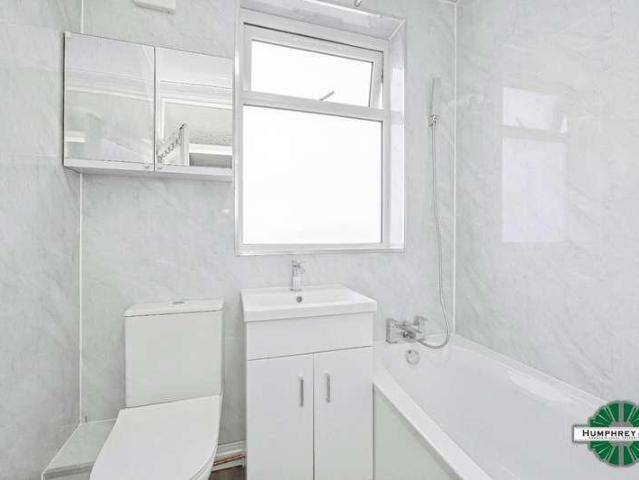 3 bed flat to rent
