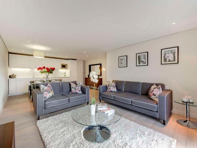 3 bed flat to rent
