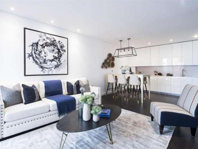 3 bed flat to rent