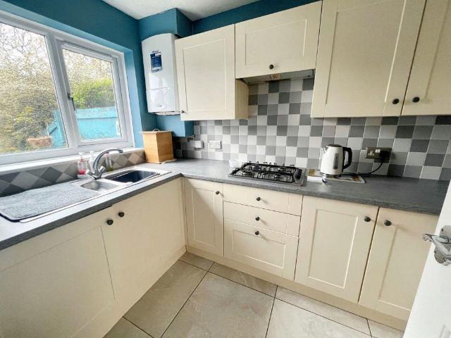 3 bed flat to rent