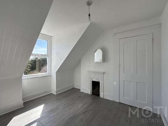 3 bed flat to rent
