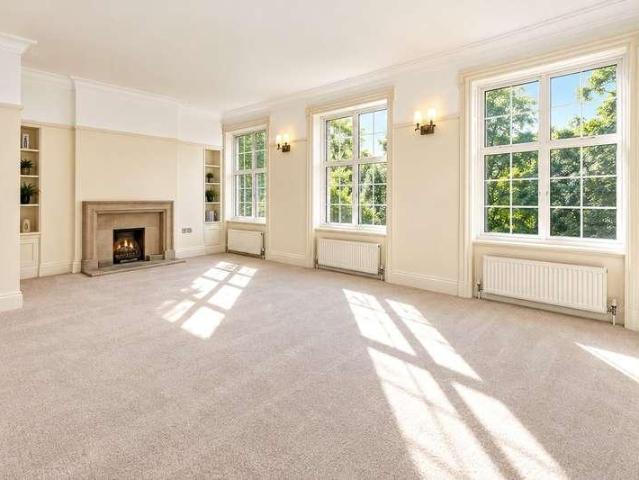 3 bed flat to rent