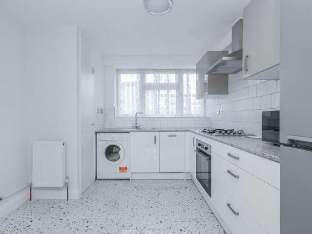 3 bed flat to rent
