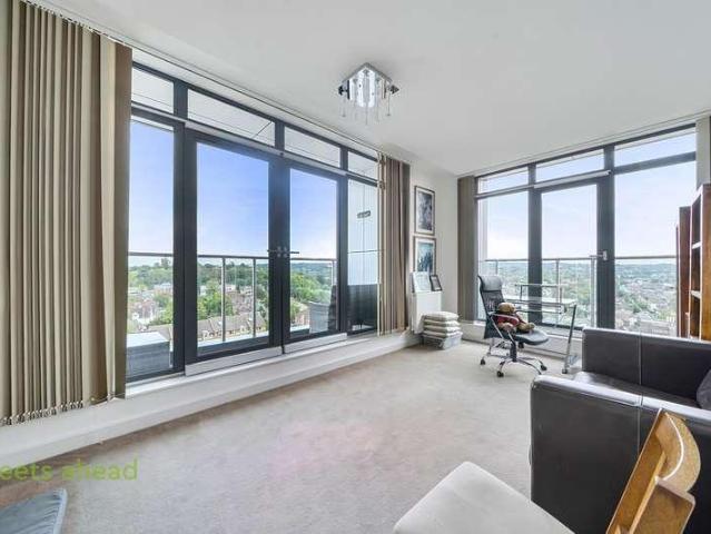 3 bed flat to rent