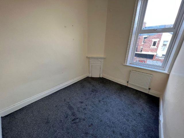 3 bed flat to rent