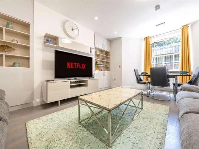 3 bed flat to rent