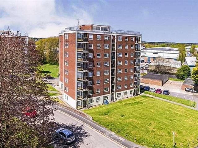 3 bed flat to rent