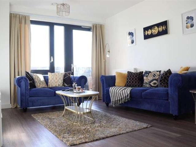 3 bed flat to rent