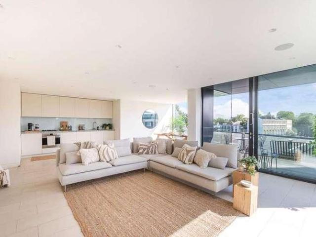 3 bed flat to rent