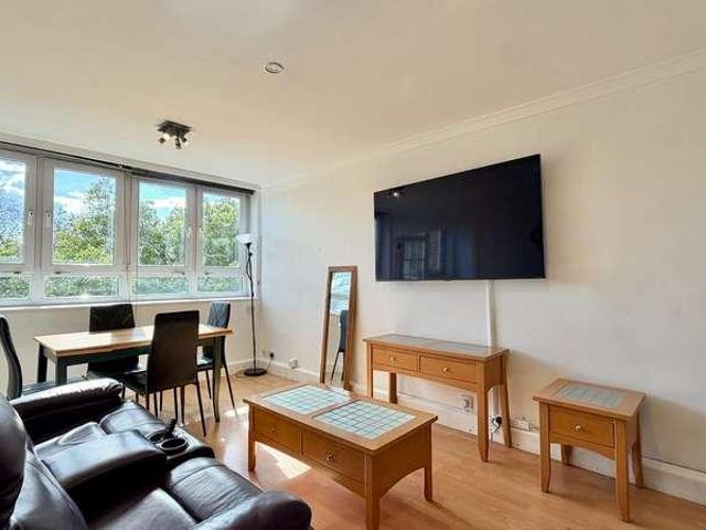 3 bed flat to rent