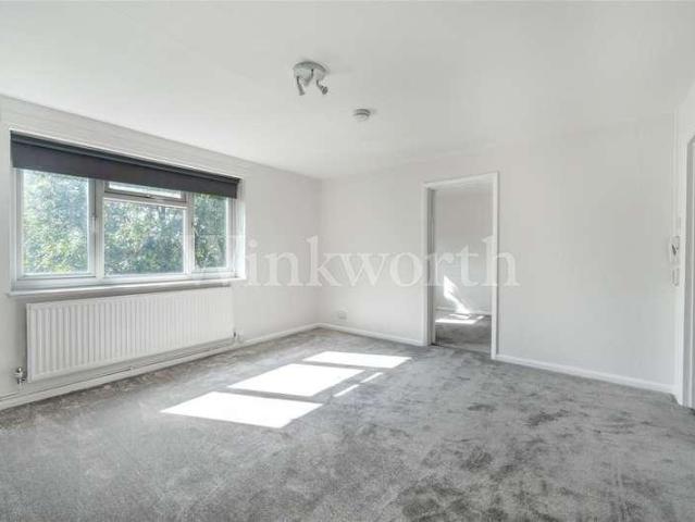 3 bed flat to rent