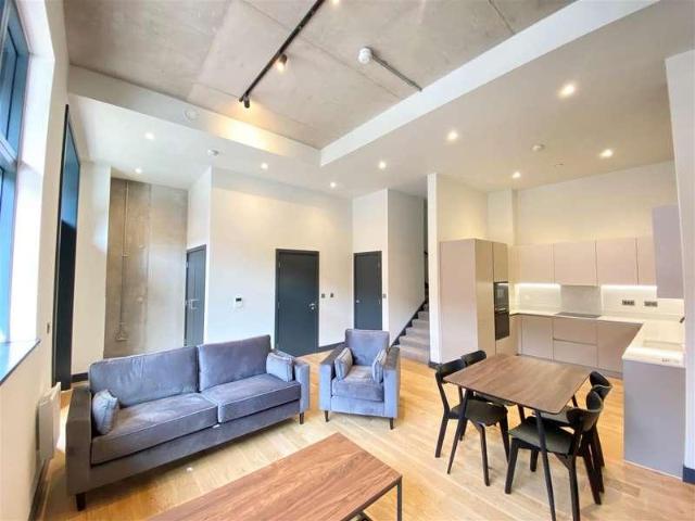 3 bed flat to rent