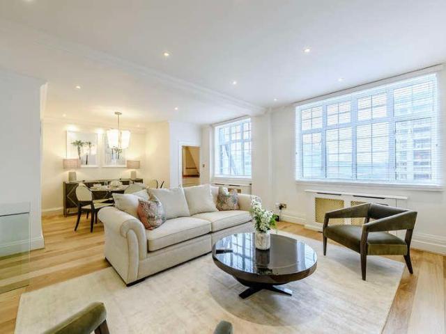 3 bed flat to rent