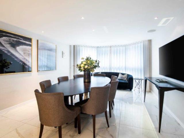 3 bed flat to rent