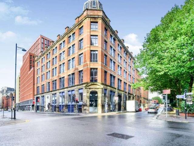3 bed flat to rent