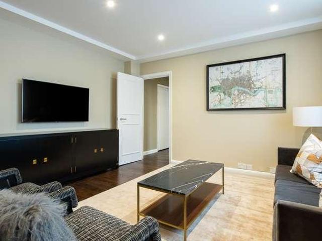 3 bed flat to rent