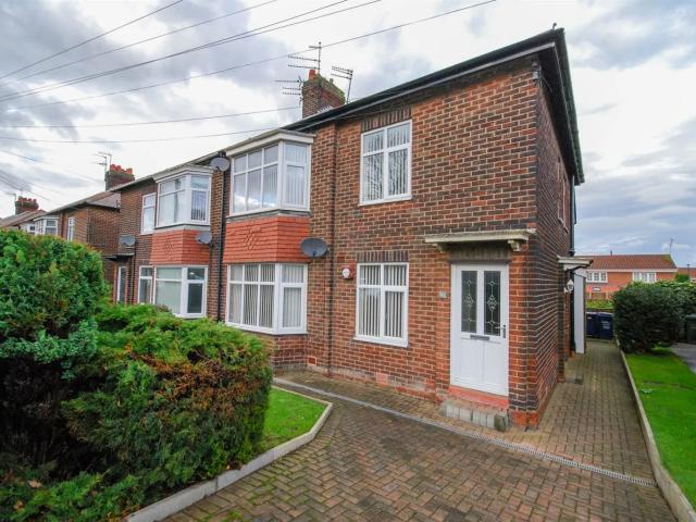3 bed flat to rent in Benton Park Road, Benton, NE7