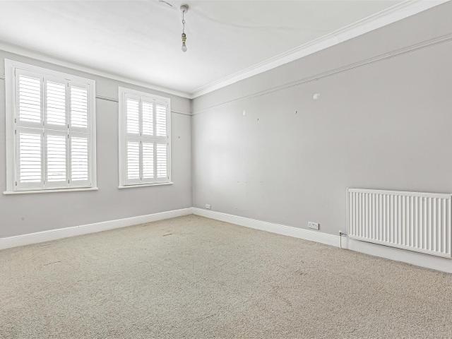 3 bed flat to rent in Ormonde Road, East Sheen, SW14 | James Anderson