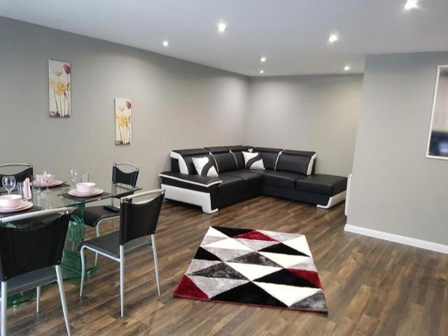 3 Bed Flat, Wallace Street, G5