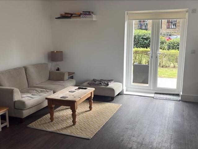 3 Bed Flat, West Hill, CR2