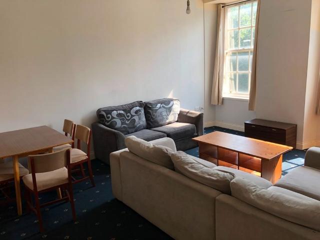 3 Bed Flat, Woodlands Road, G3