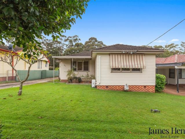 3 Bed Home with Impressive Multi Purpose Shed! 87 Pasedena Crescent, Beresfield