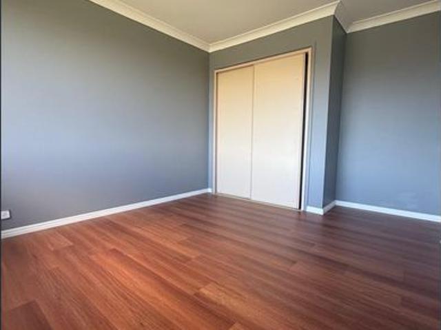3 bed house + 1 bed studio ROOTY HILL