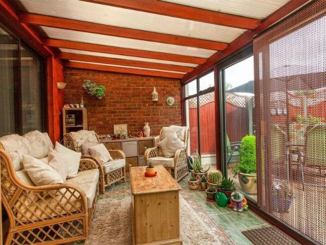 3 Bed House to let in Rainham