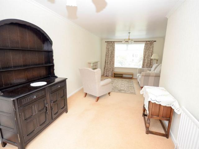 3 bed house to rent in Newlyn Drive, Jarrow, NE32