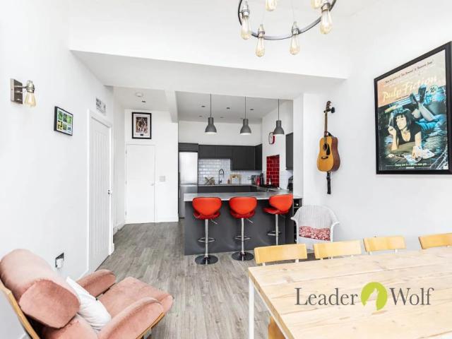 3 bed house to rent in Belmont Road, Parkstone, BH14